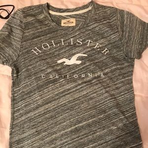 Hollister grey tee
